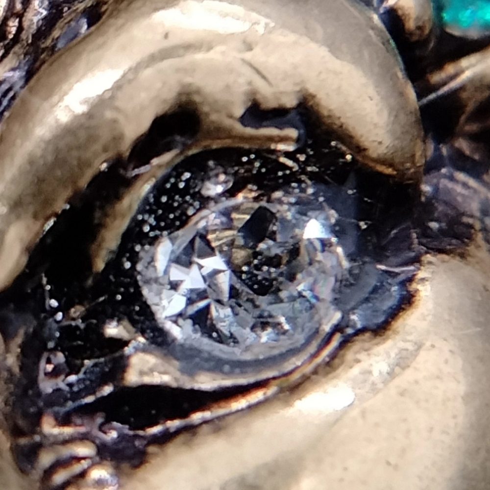 GUCCI Lion Head Necklace - Picture 8 of 8